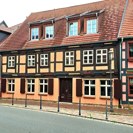 Kogge Im Zentrum Von *