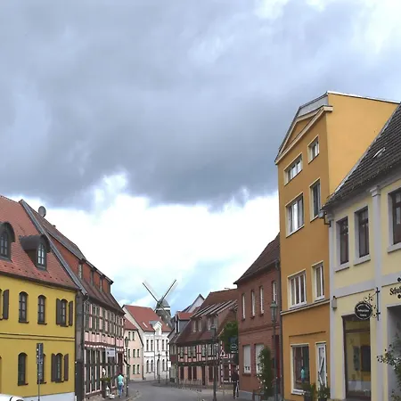 Kogge Im Zentrum Von Lejlighed Röbel